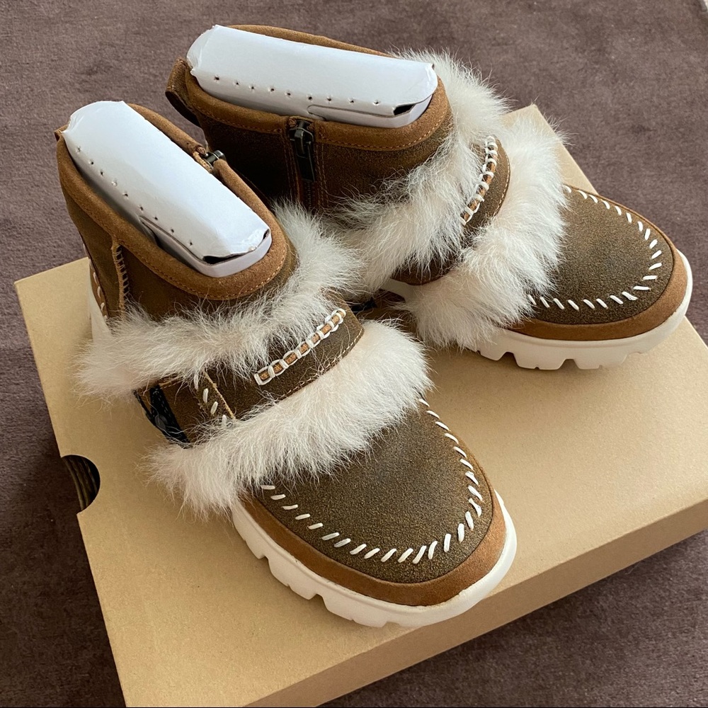 UGG Women's Fluff Punk Ankle Boots in Chestnut Size 6